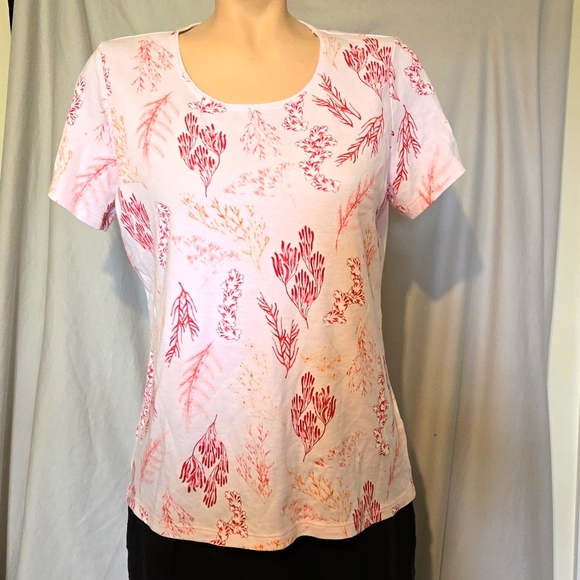 Karen Scott multi colored coral print tee shirt - Picture 1 of 8
